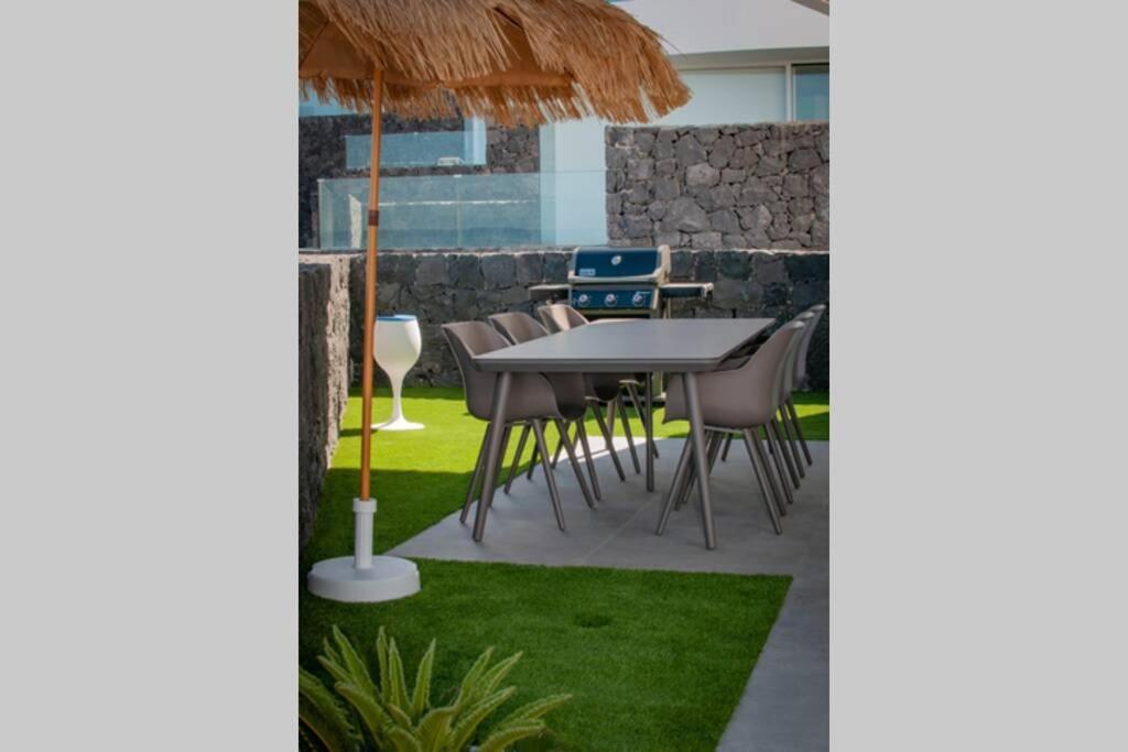 Luxury Villa - New Building With Panoramic Sea View Costa Adeje  ภายนอก รูปภาพ