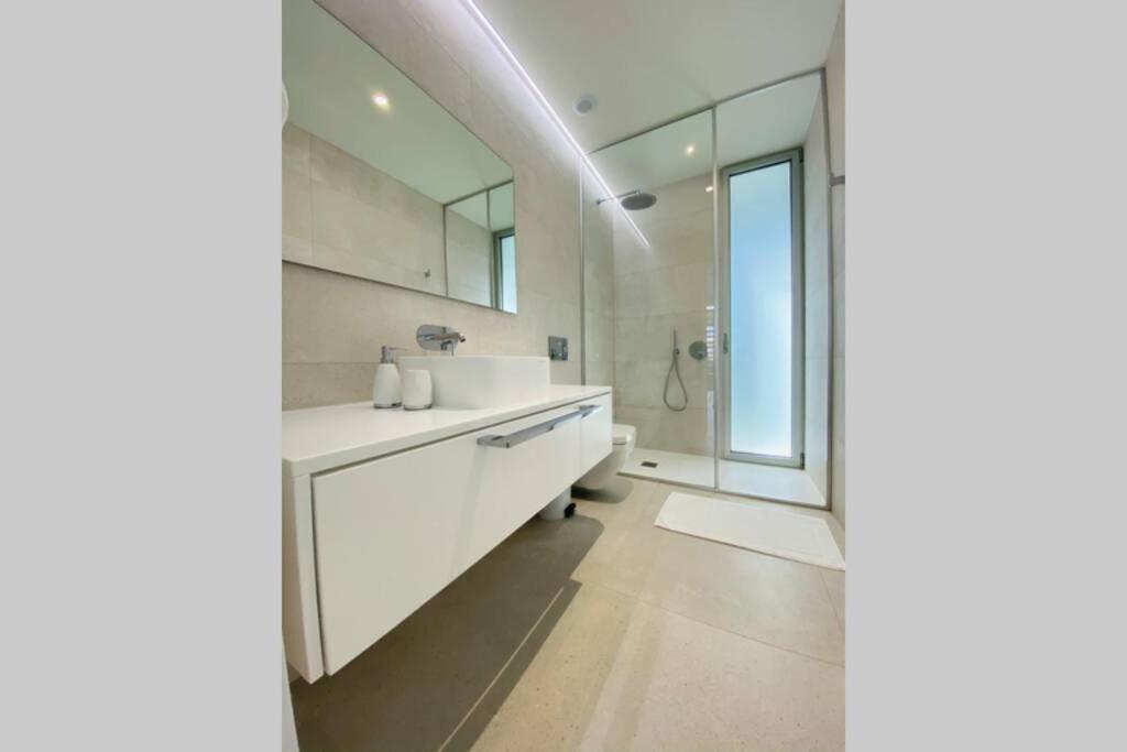 Luxury Villa - New Building With Panoramic Sea View Costa Adeje  ภายนอก รูปภาพ