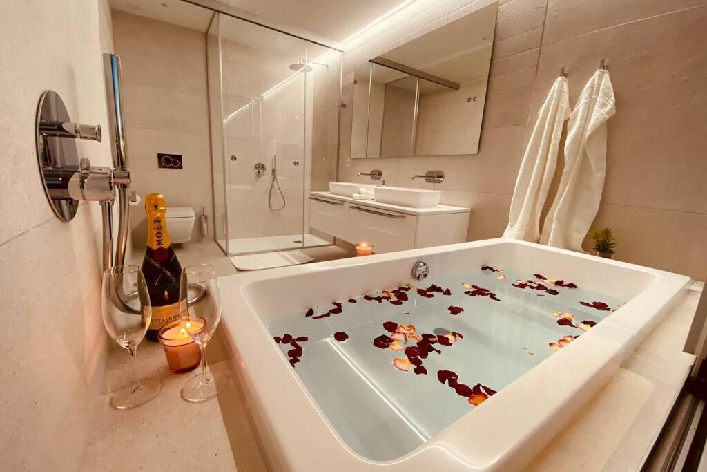 Luxury Villa - New Building With Panoramic Sea View Costa Adeje  ภายนอก รูปภาพ
